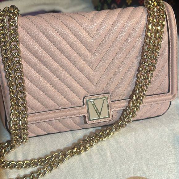 *NEW* Baby Pink Victorias Secret Purse w/ Goldtone Chain Straps - Picture 7 of 9